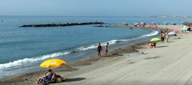 Playa de Aguadulce Almeria