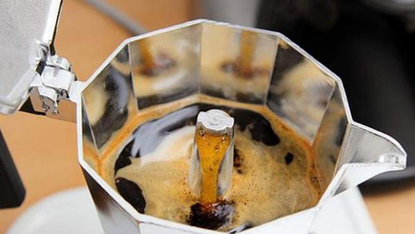 limpiar cafetera italiana